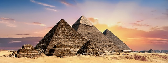 1. Zářivá historie Egypta: Objevte fascinující klenoty minulosti