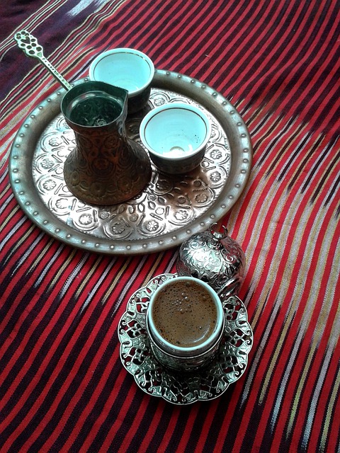 Turecká konvice na čaj: Historie a tradiční výroba