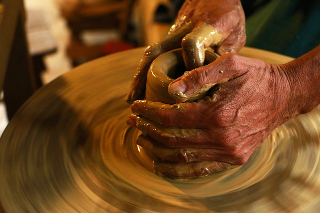 4. Umělecká díla a keramika – symboly turecké kultury do vašeho domova