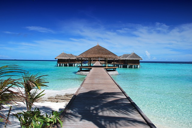 1. Lukrativní slevy: Užijte si bezstarostnou luxusní dovolenou na Maledivách ‌za dostupnou cenu