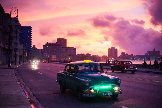 Místní festivaly a ⁤události: Jaké akce nevynechat během dovolené na Kubě