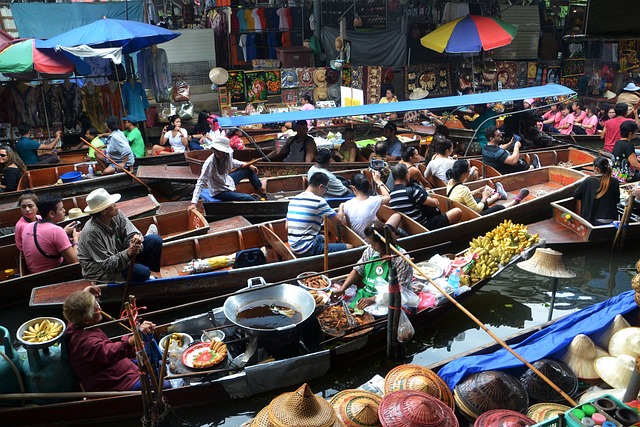 4. Thajské trhy: Originální gastronomické zážitky na nejlepších thajských trzích