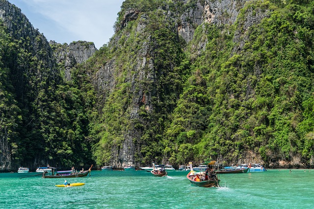 1. Průvodce ostrovem Phuket: Nejlepší pláže, atrakce a zážitky