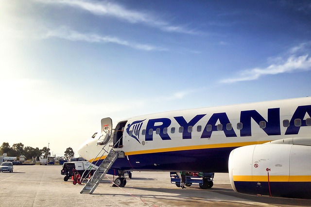 Příprava zdravotnických pomůcek na letadlo s Ryanair