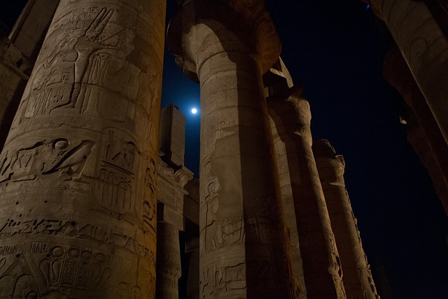 Objevte starobylou krásu Luxoru a jeho úžasné chrámy