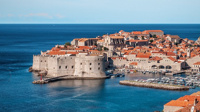 1. Nezapomenutelné dovolené v Chorvatsku za⁣ rozumné ceny