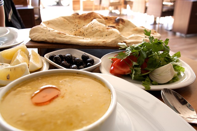 1. Ochutnejte bohatství tradiční turecké kuchyně