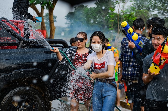 Oslavy Songkran - největší tradiční slavnosti v Thajsku