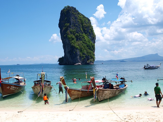 Cestování s rozpočtem v Krabi: Jak si užít dovolenou bez zbytečných výdajů?