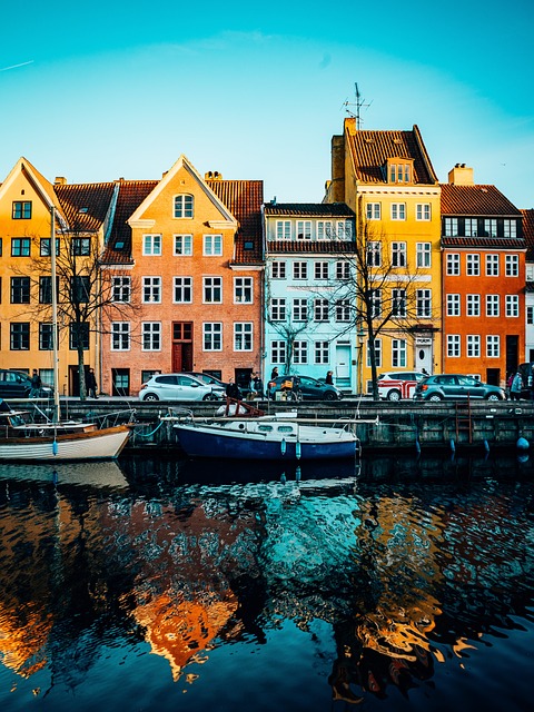 7. Zajímavá místa a aktivity v Kodani a Praze, abyste využili čas během vašeho letu