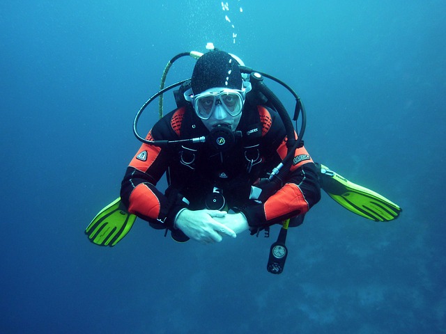 5. Potápění a šnorchlování v Rudém moři: Objevte fascinující podvodní svět Hurgady